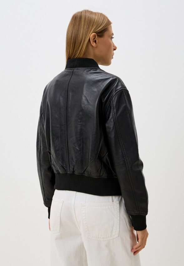 Бомбер Снежная Королева