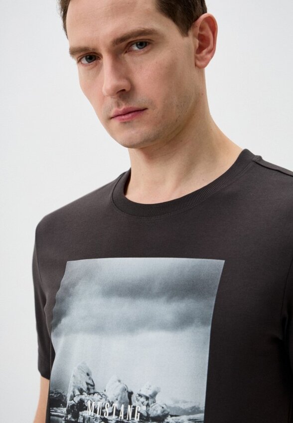 Футболка Mustang