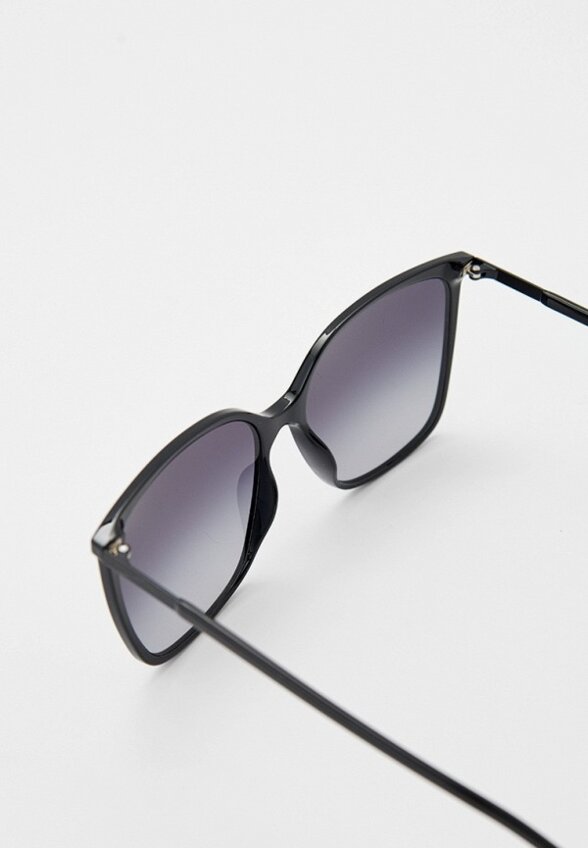 Очки солнцезащитные Hugo