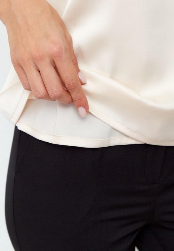 Топ Gabriel and Ester London