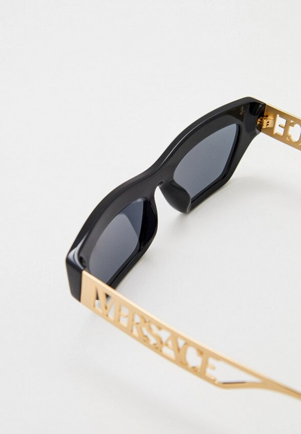 Очки солнцезащитные Versace