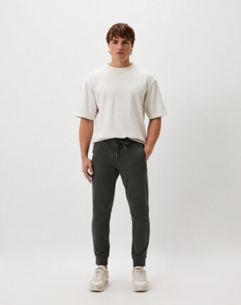 Брюки спортивные Armani Exchange мужчинам