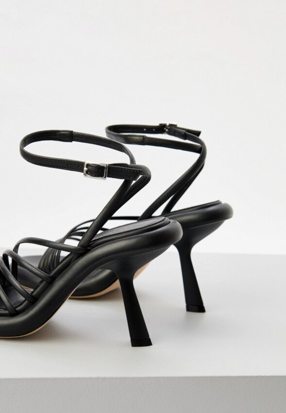 Босоножки Vic Matie