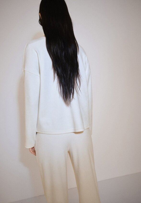 Водолазка Mango