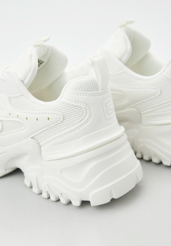 Кроссовки Gaelle Paris