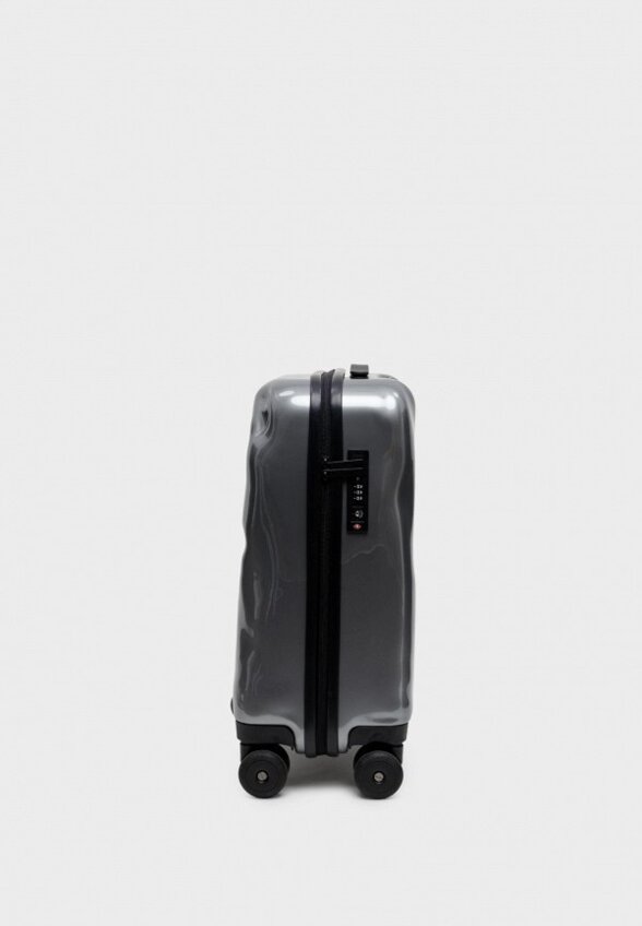 Чемодан Crash Baggage