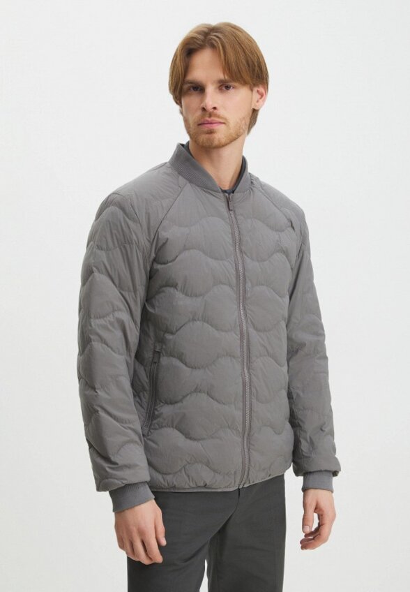 Бомбер Maison David