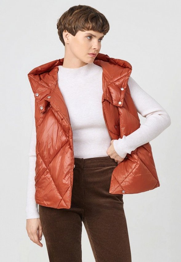 Жилет стеганый Baon