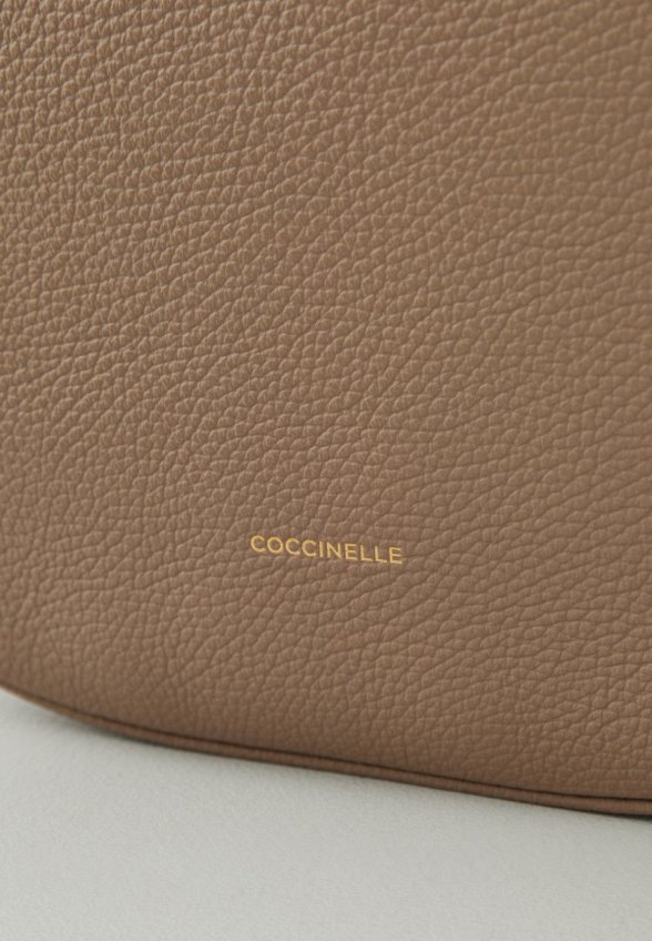 Сумка Coccinelle