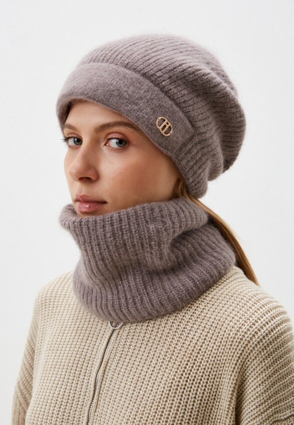 Шапка и снуд Havvs