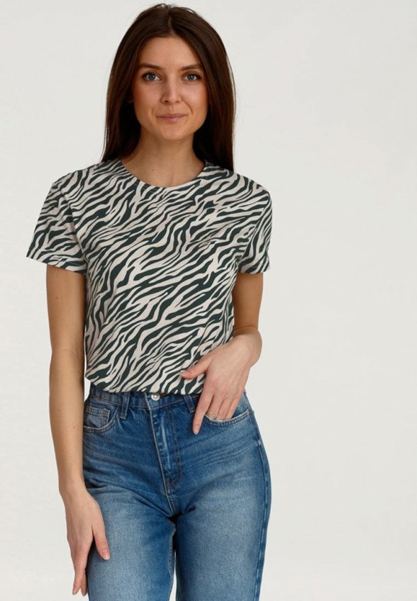 Футболка Апрель