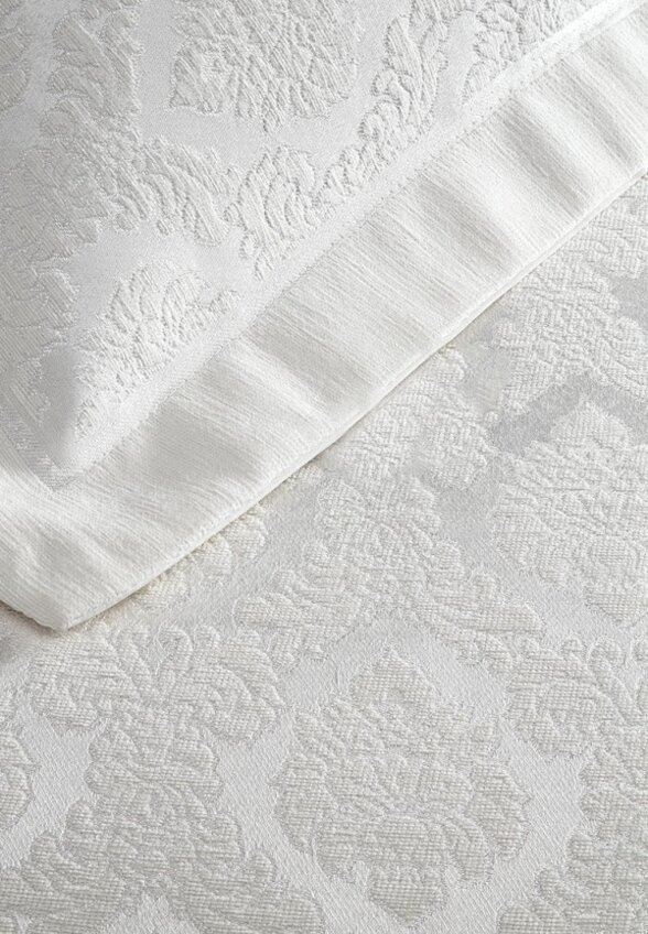 Комплект с покрывалом Karna