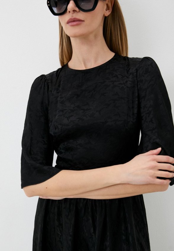 Платье MadaM T