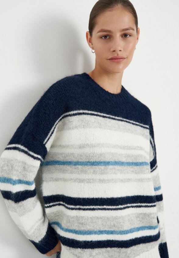 Джемпер Finn Flare