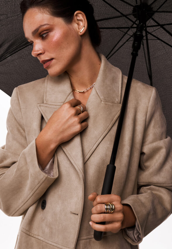 Широкое многослойное кольцо из серебра биколор MIE