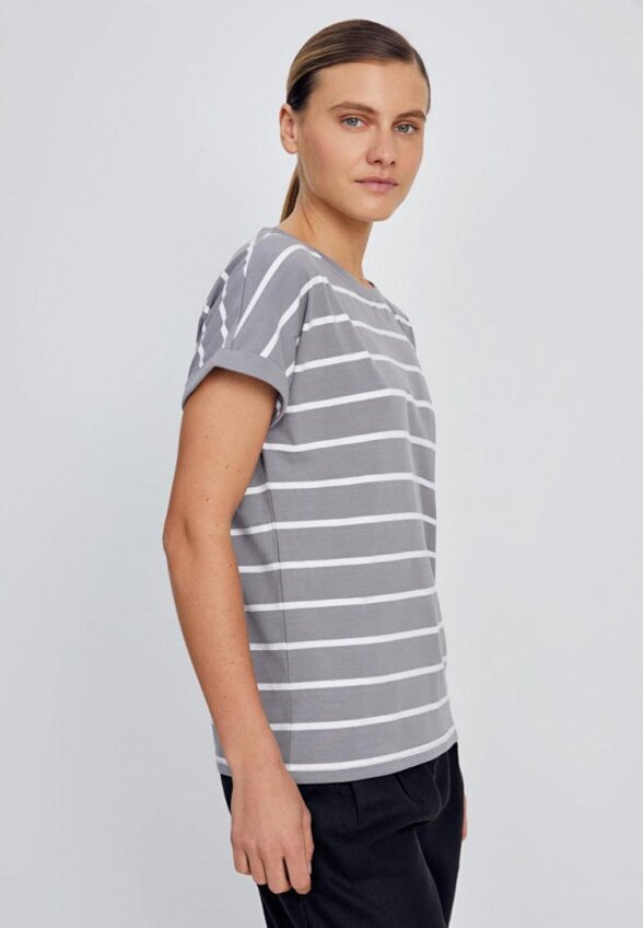 Футболка Finn Flare