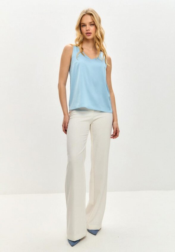 Топ Gabriel and Ester London