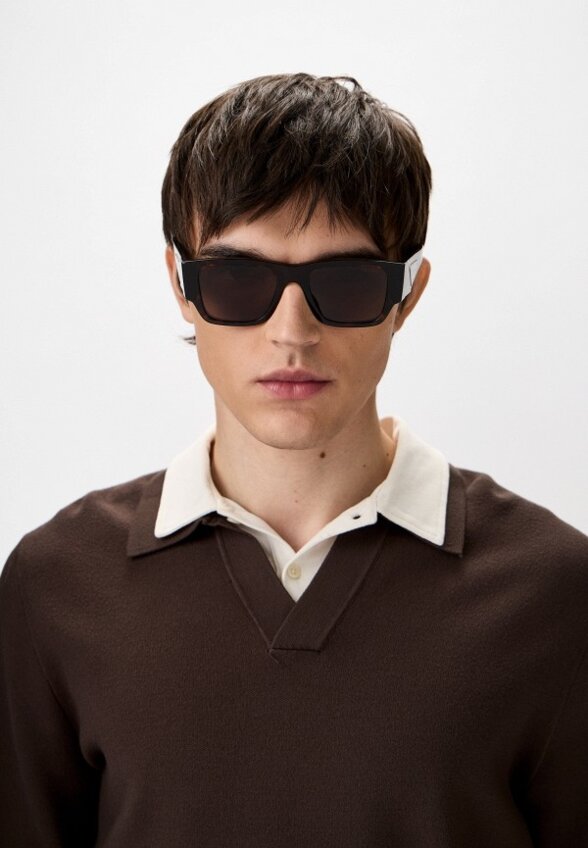 Очки солнцезащитные Prada