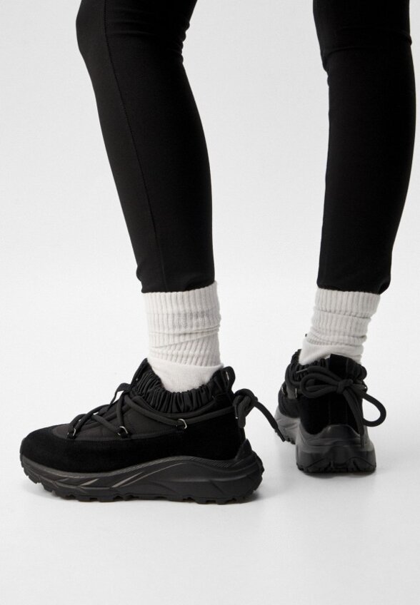 Кроссовки Founds