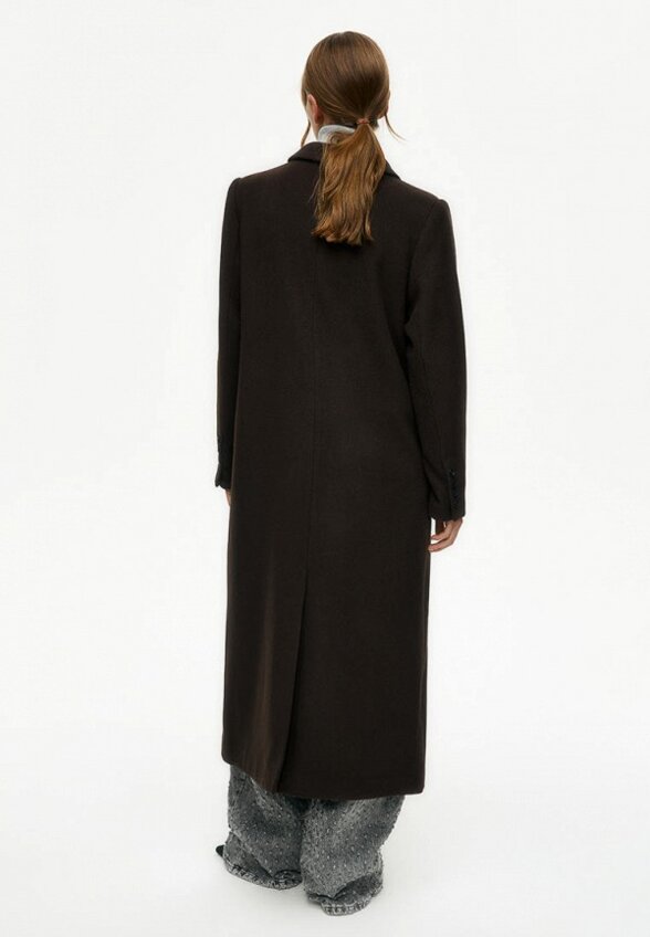 Пальто двубортное Yollo