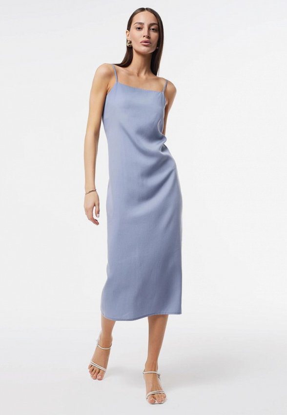 Платье Thestama