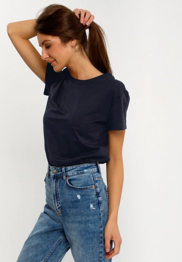 Футболка Апрель