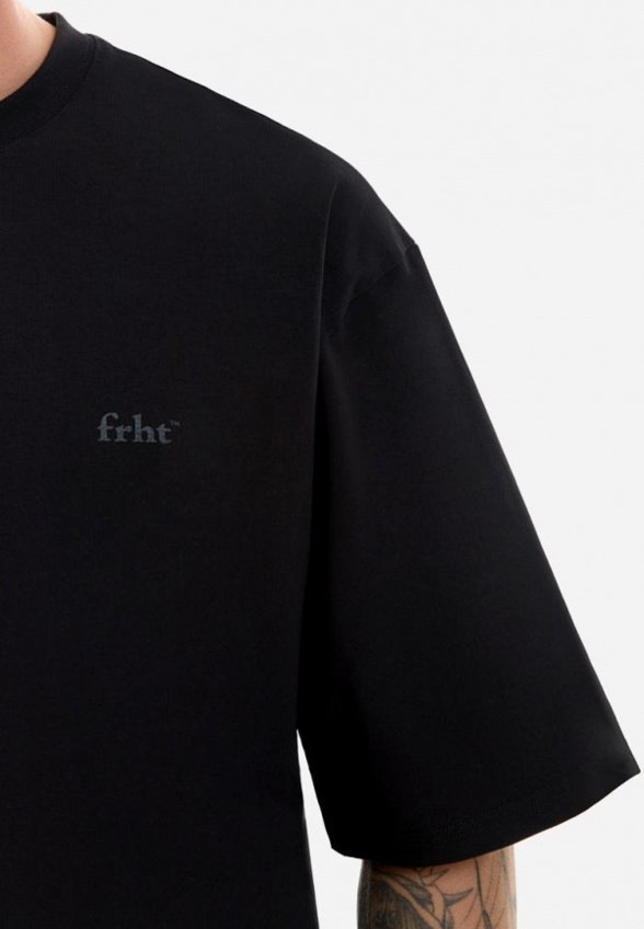 Футболка Frht