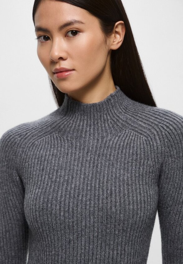 Платье Genious