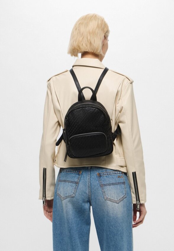 Рюкзак и брелок John Richmond