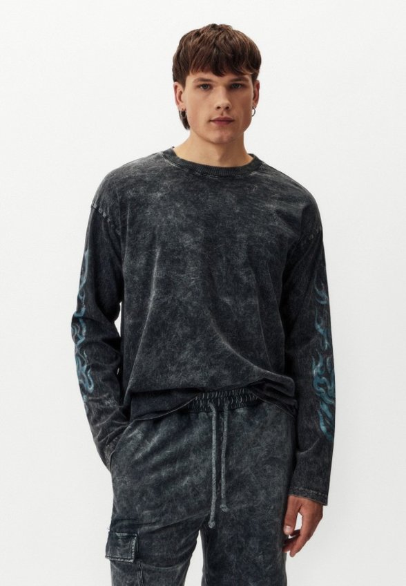 Лонгслив Mademan