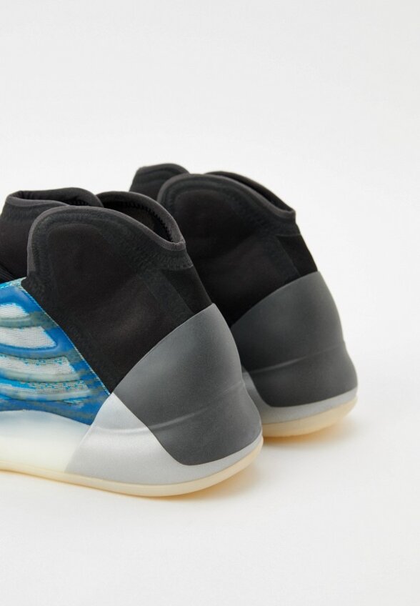 Кроссовки adidas YEEZY