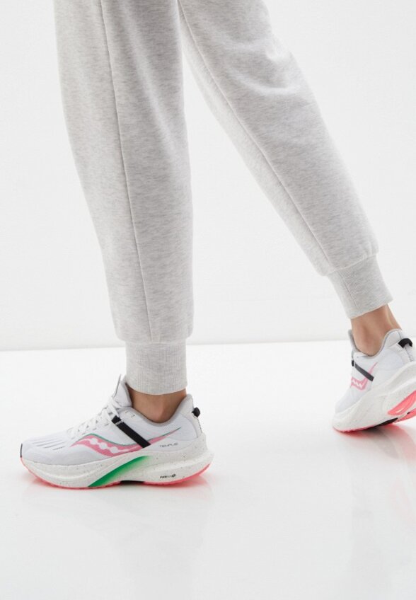 Кроссовки Saucony