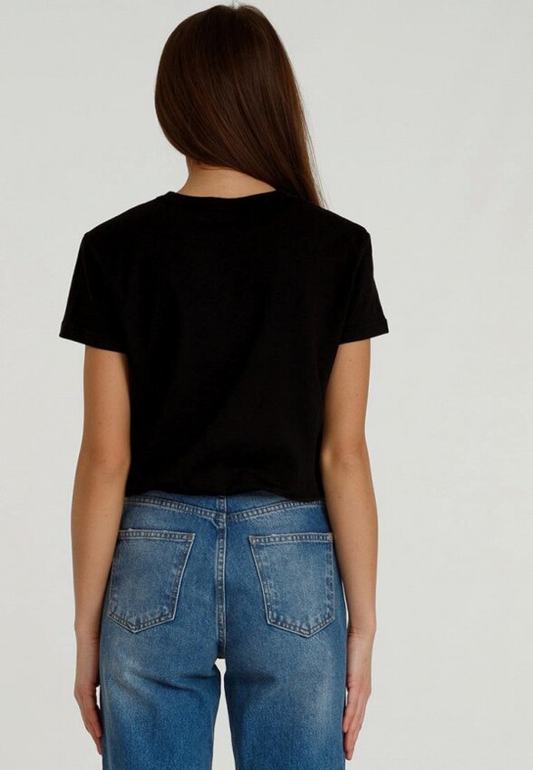 Футболка Апрель