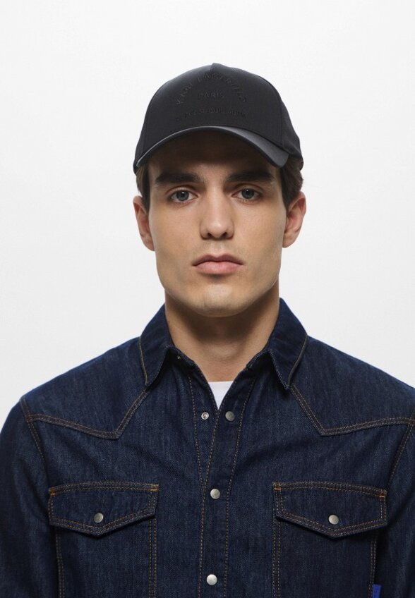 Бейсболка Karl Lagerfeld