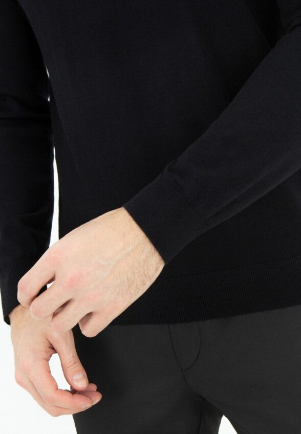 Джемпер Gino Pellini