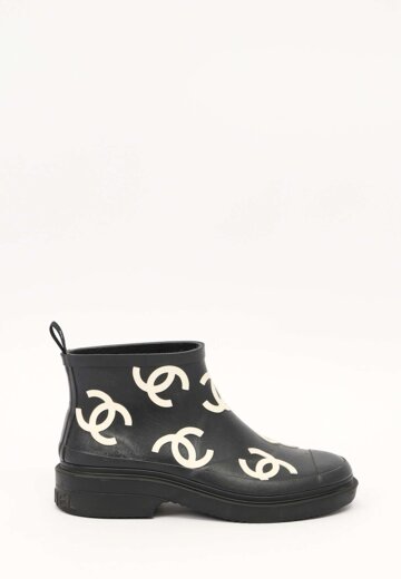 Chanel CC