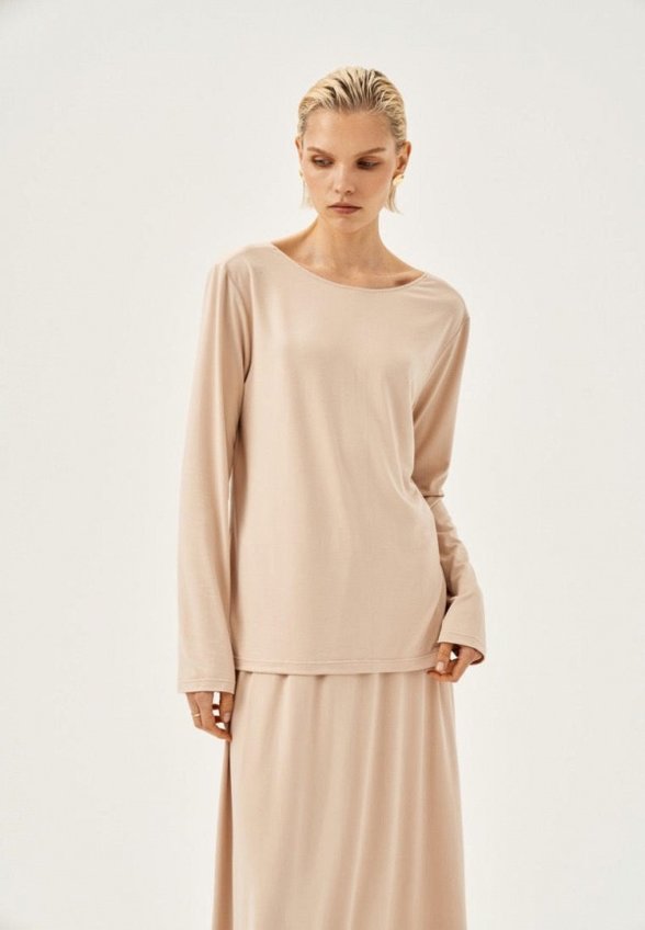 Лонгслив Latrika