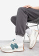 Кроссовки женские New Balance 327, Белый8  - превью