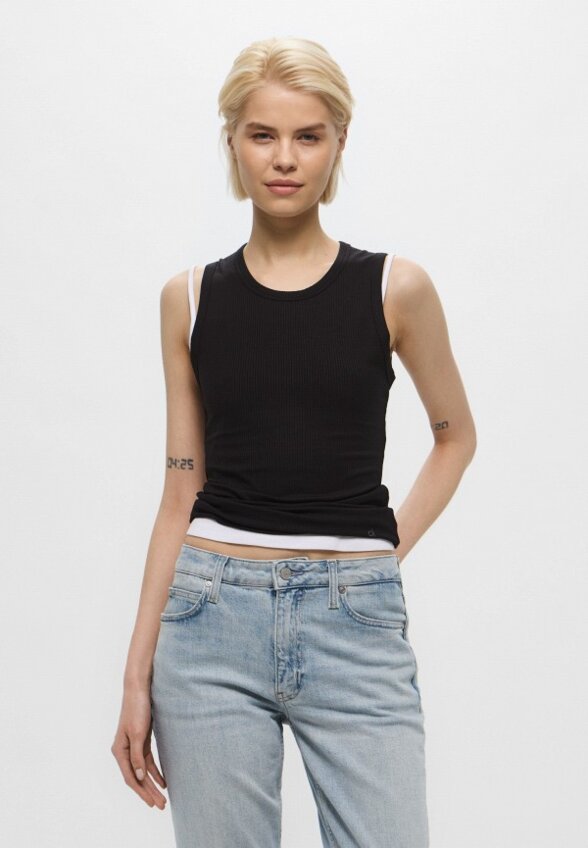 Майка Calvin Klein