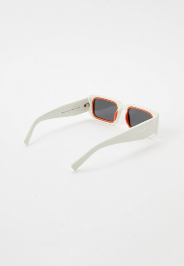 Очки солнцезащитные Prada