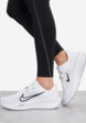 Кроссовки женские Nike Quest 6, Белый8  - превью