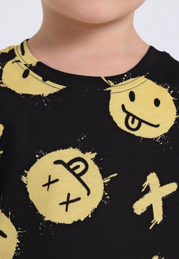 Футболка Апрель