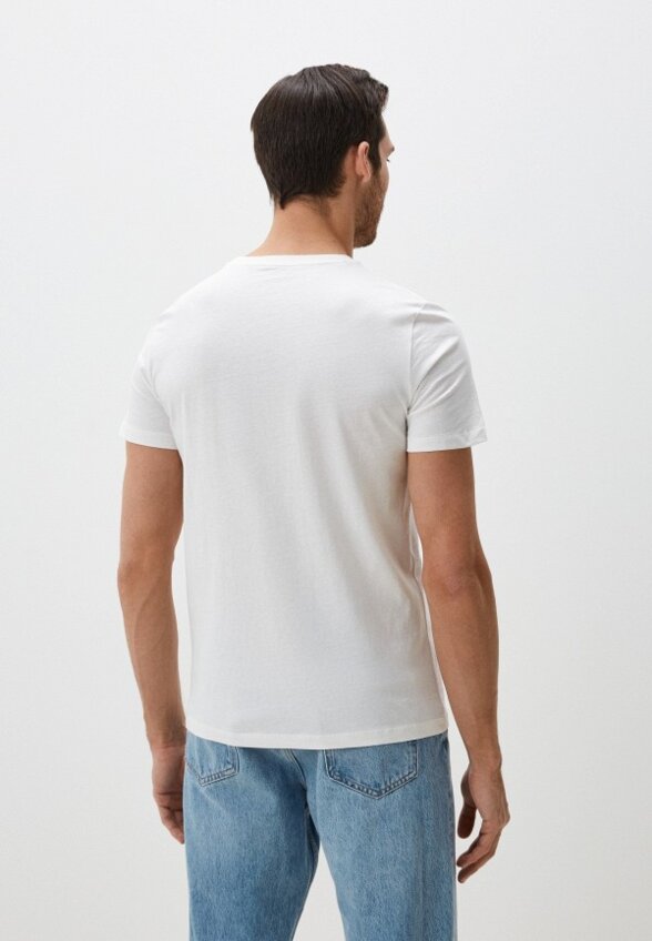 Футболка Colin's