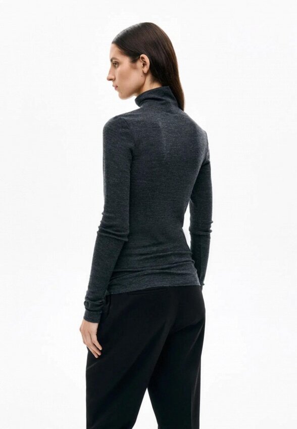 Водолазка Yollo