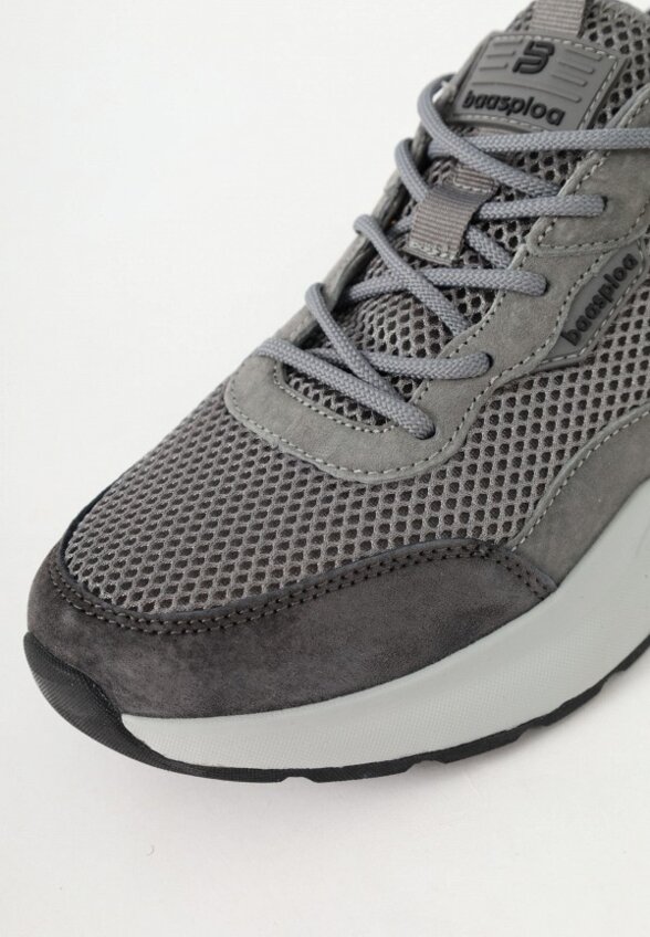 Кроссовки Baasploa