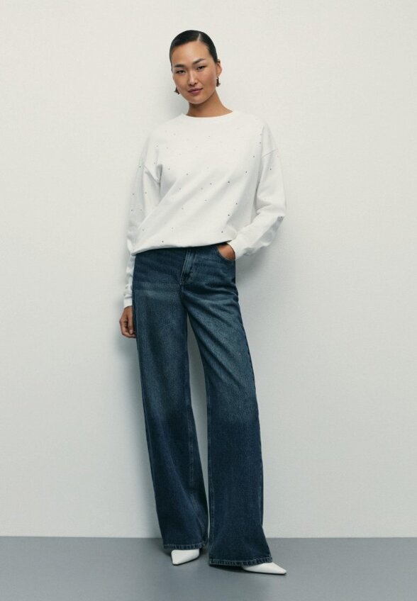 Свитшот Zarina