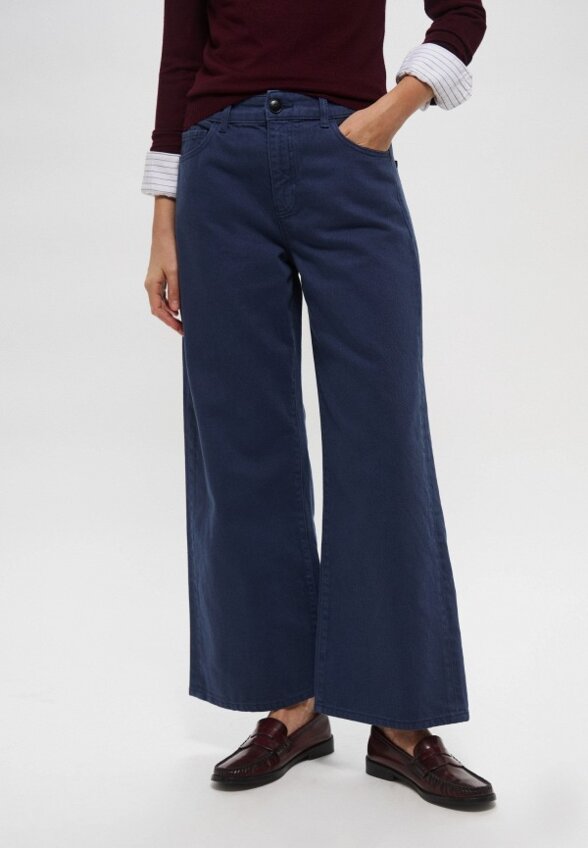 Джинсы Emporio Armani