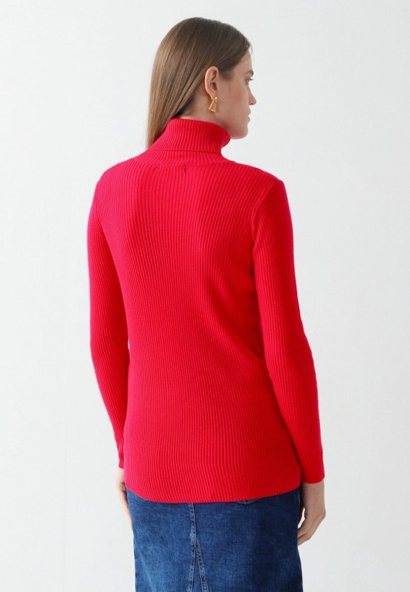 Водолазка Lilly Bennet