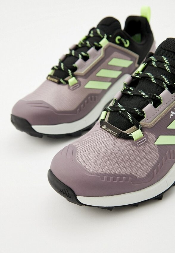 Кроссовки adidas