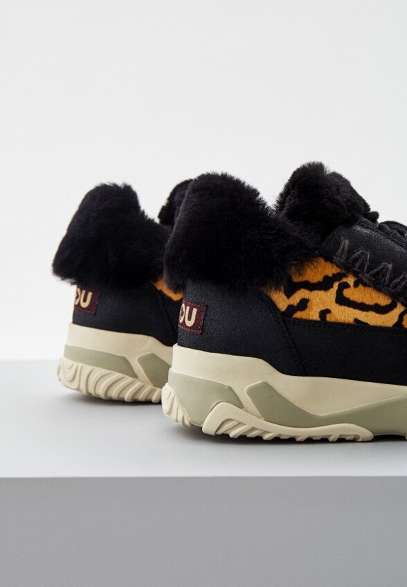 Кроссовки Mou